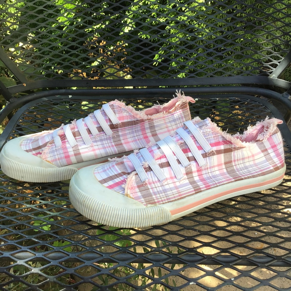 Xhileration sneaker